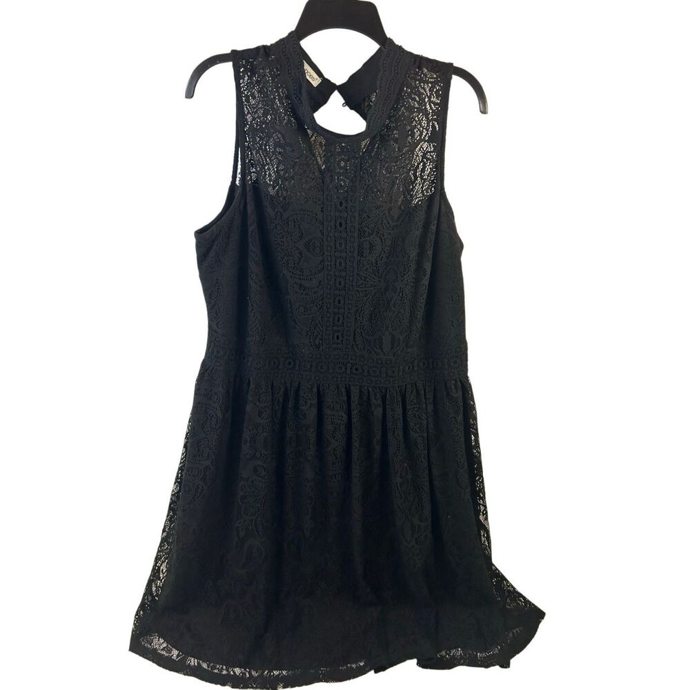 Maurice’s 2x black lace sleeveless‎ party dress